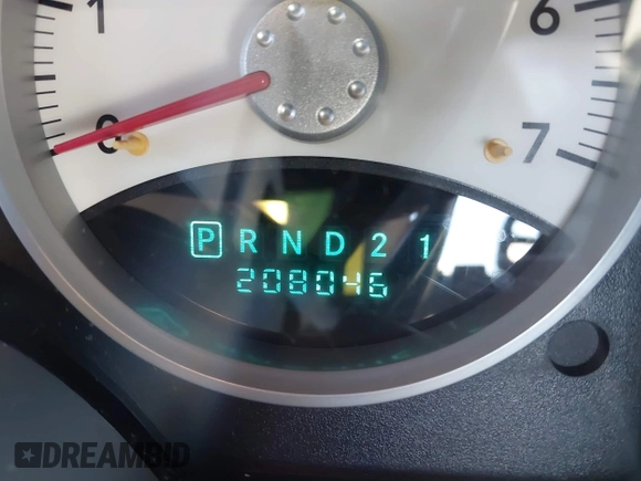 2006 Dodge Dakota SLT z VIN 1D7HW48K66S632826, wystawiony jako IAAI lot #41635407 z przebiegiem 208 046 mil mil oraz . Historia ofert i sprzedaży dostępna na DreamBid. Obrazek 7.