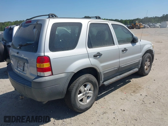 2005 Ford Escape XLS Value with VIN 1FMYU02Z35KD14123, listed as a IAAI auction lot 41989367 with 255,422 mi miles. Bid and sale history available at carsss.com. Image 4.