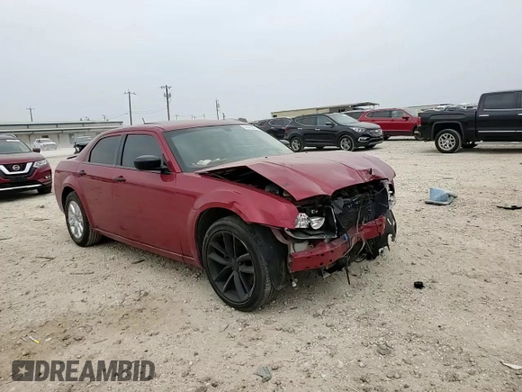 2008 Chrysler 300 C Hemi z VIN 2C3KA63HX8H281729, wystawiony jako Copart lot #51831955 z przebiegiem 217 551 mil mil oraz Szkoda całkowita • Salvage title. Historia ofert i sprzedaży dostępna na DreamBid. Obrazek 10.
