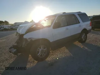 2003 Ford Expedition Special Service with VIN 1FMRU15W03LB54236, listed as a Copart auction lot 84053664 with 252,582 mi miles and Salvage Title. Bid and sale history available at carsss.com. Image 1.