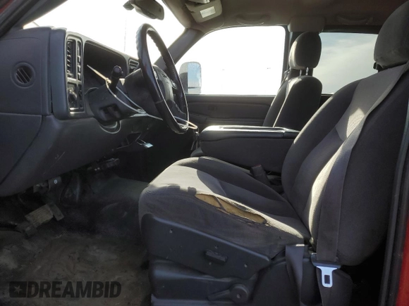 2006 GMC Sierra 2500HD SLT z VIN 1GTHK29D86E204359, wystawiony jako Copart lot #50213335 z przebiegiem 342 210 mil mil oraz Szkoda całkowita • Salvage title. Historia ofert i sprzedaży dostępna na DreamBid. Obrazek 7.