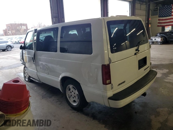 2004 Chevrolet Astro with VIN 1GNDM19X44B127282, listed as a Copart auction lot 83985534 with Not Provided miles and Non Repairable. Bid and sale history available at carsss.com. Image 2.
