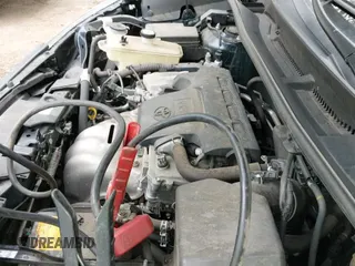 2018 Toyota RAV4 XLE z VIN JTMRFREV2JJ735637, wystawiony jako IAAI lot #42914797 z przebiegiem 60 716 mil mil oraz . Historia ofert i sprzedaży dostępna na DreamBid. Obrazek 19.