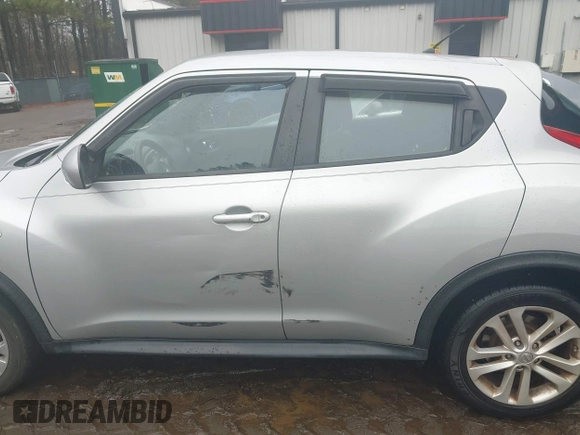 2014 Nissan Juke S with VIN JN8AF5MR6ET354169, listed as a IAAI auction lot 41533736 with 1 mi miles. Bid and sale history available at carsss.com. Image 14.
