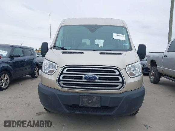 2019 Ford Transit Passenger XL with VIN 1FBAX2CM4KKA98570, listed as a IAAI auction lot 41639583 with 117,876 mi miles and . Bid and sale history available at carsss.com. Image 12.