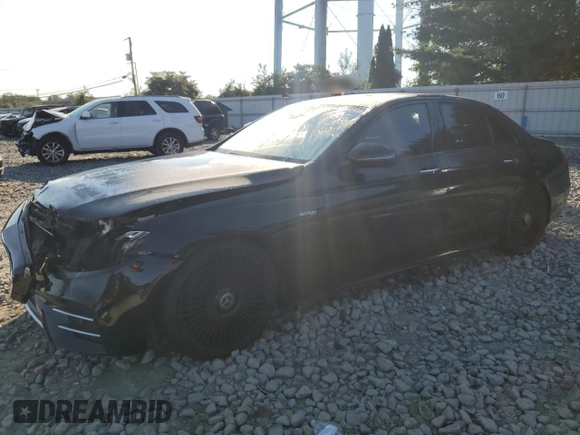 2017 Mercedes-Benz E-Class AMG E 43 with VIN WDDZF6EB1HA231570, listed as a Copart auction lot 70098374 with 64,142 mi miles and Salvage Title. Bid and sale history available at carsss.com. Image 1.