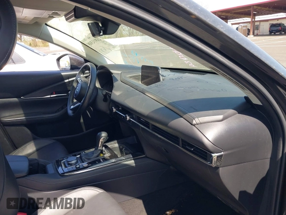 2022 Mazda CX-30 2.5 S Preferred Package with VIN 3MVDMBCL6NM425202, listed as a IAAI auction lot 41914308 with 24,815 mi miles. Bid and sale history available at carsss.com. Image 5.