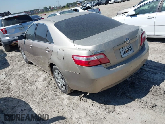 2008 Toyota Camry LE with VIN 4T1BE46K18U772114, listed as a IAAI auction lot 41983497 with 278,951 mi miles. Bid and sale history available at carsss.com. Image 3.