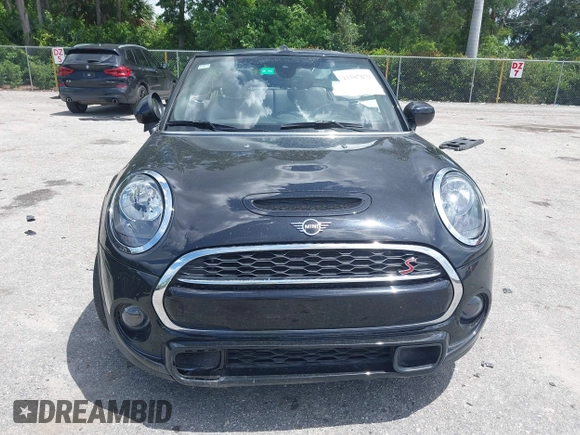 2021 MINI Convertible Cooper S z VIN WMWWJ5C0XM3M08622, wystawiony jako IAAI lot #42507679 z przebiegiem 36 932 mil mil oraz . Historia ofert i sprzedaży dostępna na DreamBid. Obrazek 12.