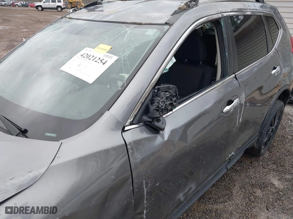 2017 Nissan Rogue SL with VIN 5N1AT2MV8HC802900, listed as a IAAI auction lot 42021254 with 109,025 mi miles. Bid and sale history available at carsss.com. Image 13.