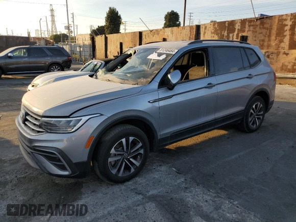 2023 Volkswagen Tiguan S with VIN 3VVFB7AX6PM001994, listed as a Copart auction lot 81246484 with 34,336 mi miles and Clean title. Bid and sale history available at DreamBid. Image 1.