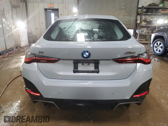 2023 BMW i4 M50 z VIN WBY33AW00PFP81013, wystawiony jako Copart lot #50048355 z przebiegiem 24 076 mil mil oraz Szkoda całkowita • Salvage title. Historia ofert i sprzedaży dostępna na DreamBid. Obrazek 6.