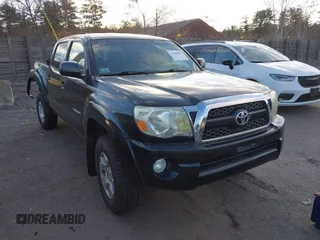 2011 Toyota Tacoma with VIN 3TMMU4FN7BM026448, listed as a IAAI auction lot 41240143 with 79,815 mi miles and . Bid and sale history available at DreamBid. Image 13.