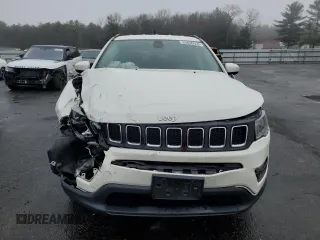 2021 Jeep Compass Altitude with VIN 3C4NJDBB4MT530103, listed as a Copart auction lot 53826555 with 55,313 mi miles and Salvage title. Bid and sale history available at DreamBid. Image 5.