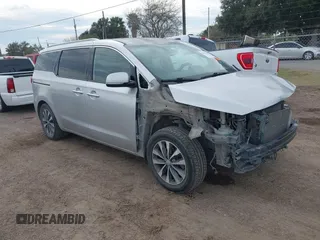 2017 Kia Sedona EX with VIN KNDMC5C17H6312805, listed as a IAAI auction lot 41363238 with 68,722 mi miles. Bid and sale history available at carsss.com. Image 1.