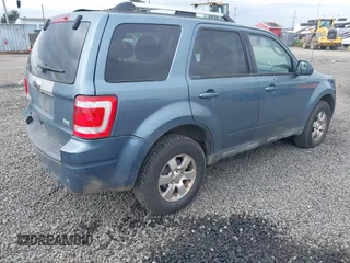 2010 Ford Escape Limited z VIN 1FMCU9EG5AKD30214, wystawiony jako IAAI lot #42014684 z przebiegiem 153 360 mil mil oraz . Historia ofert i sprzedaży dostępna na DreamBid. Obrazek 4.