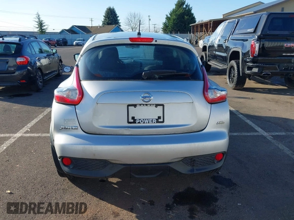 2015 Nissan Juke SV with VIN JN8AF5MV9FT553005, listed as a IAAI auction lot 41731884 with 70,698 mi miles. Bid and sale history available at carsss.com. Image 17.