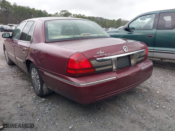 2006 Mercury Grand Marquis GS with VIN 2MEFM74W76X601761, listed as a IAAI auction lot 41627610 with 139,140 mi miles. Bid and sale history available at carsss.com. Image 3.