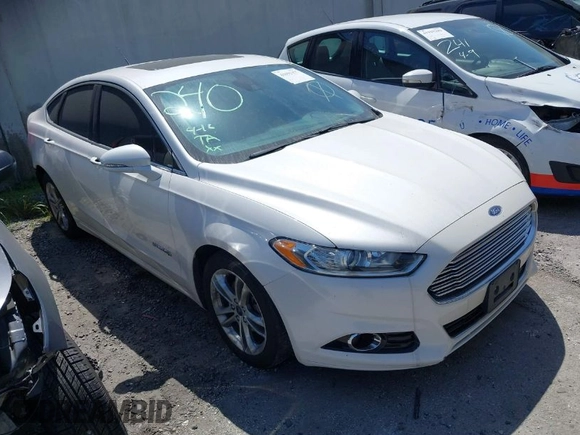 2016 Ford Fusion Titanium Hybrid with VIN 3FA6P0RU1GR259947, listed as a IAAI auction lot 41695377 with 97,605 mi miles. Bid and sale history available at carsss.com. Image 1.