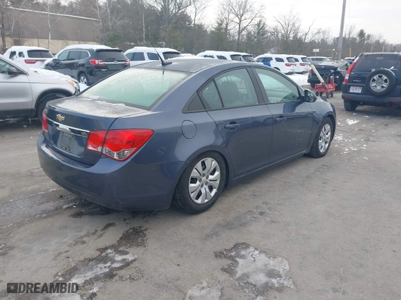 2013 Chevrolet Cruze LS with VIN 1G1PA5SG9D7211819, listed as a IAAI auction lot 41530462 with 75,555 mi miles. Bid and sale history available at carsss.com. Image 4.