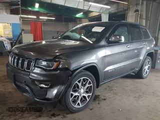 2021 Jeep Grand Cherokee 80th Anniversary z VIN 1C4RJFBG1MC831772, wystawiony jako IAAI lot #42227486 z przebiegiem 50 082 mil mil oraz . Historia ofert i sprzedaży dostępna na DreamBid. Obrazek 2.