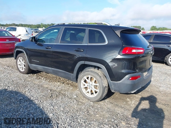 2016 Jeep Cherokee Latitude with VIN 1C4PJLCS7GW206935, listed as a IAAI auction lot 42430585 with 201,629 mi miles and . Bid and sale history available at DreamBid. Image 3.