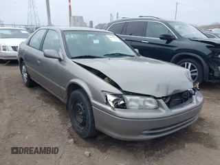 2001 Toyota Camry CE with VIN 4T1BG22K01U060588, listed as a IAAI auction lot 42040071 with 165,446 mi miles and . Bid and sale history available at DreamBid. Image 6.