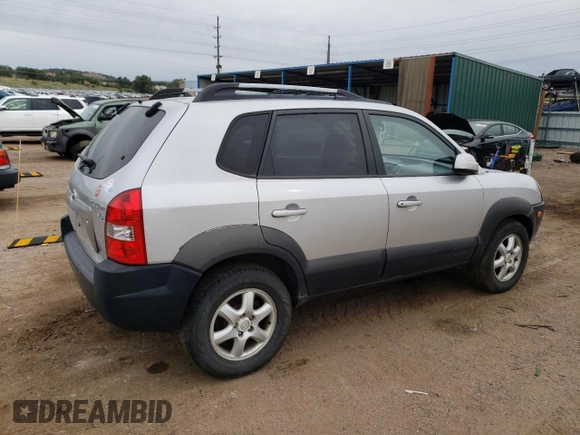2005 Hyundai Tucson GLS with VIN KM8JN72D05U139992, listed as a Copart auction lot 70786014 with 108,827 mi miles and Salvage Title. Bid and sale history available at carsss.com. Image 3.