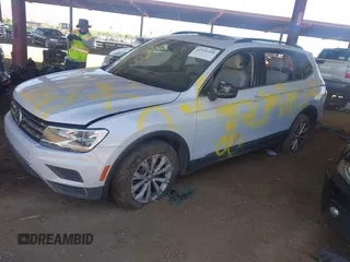 2018 Volkswagen Tiguan SEL with VIN 3VV3B7AX8JM132211, listed as a IAAI auction lot 42516340 with 75,641 mi miles and . Bid and sale history available at DreamBid. Image 17.