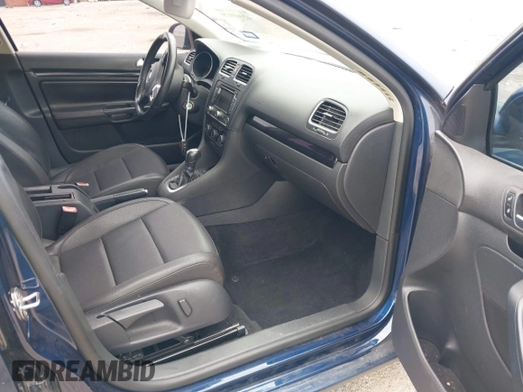 2013 Volkswagen Jetta TDI w/Sunroof & Nav with VIN 3VWPL7AJ3DM662029, listed as a IAAI auction lot 42469979 with 117,481 mi miles and . Bid and sale history available at DreamBid. Image 5.