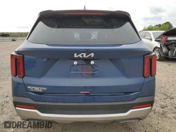 2025 Kia Sorento S z VIN 5XYRL4JC4SG336391, wystawiony jako Copart lot #51675715 z przebiegiem 6 021 mil mil oraz Szkoda całkowita • Salvage title. Historia ofert i sprzedaży dostępna na DreamBid. Obrazek 6.