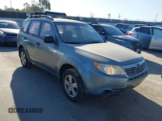 2010 Subaru Forester 2.5X with VIN JF2SH6BC0AH778735, listed as a IAAI auction lot 41825069 with 153,985 mi miles. Bid and sale history available at carsss.com. Image 1.