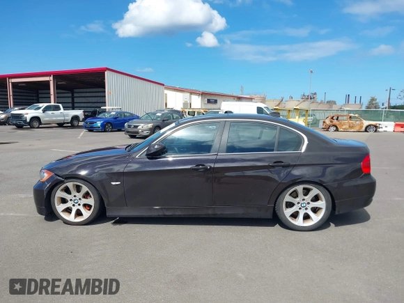 2007 BMW 3 Series 335i with VIN WBAVB73517PA88476, listed as a IAAI auction lot 42300906 with 133,341 mi miles and . Bid and sale history available at DreamBid. Image 14.