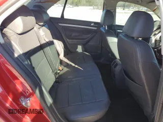 2007 Volkswagen Jetta 2.5 z VIN 3VWSF71K57M038179, wystawiony jako Copart lot #47118715 z przebiegiem 153 763 mil mil oraz Szkoda całkowita • Salvage title. Historia ofert i sprzedaży dostępna na DreamBid. Obrazek 10.