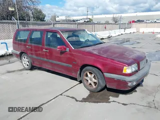1997 Volvo 850 с VIN YV1LW5647V2283618, выставлен на аукционе IAAI как лот 41715149 с пробегом 209 307 миль миль и . История ставок и продаж доступна на DreamBid. Изображение 1.