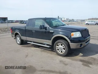 2006 Ford F-150 XLT with VIN 1FTPX12536NA71374, listed as a IAAI auction lot 42038669 with 257,323 mi miles. Bid and sale history available at carsss.com. Image 1.