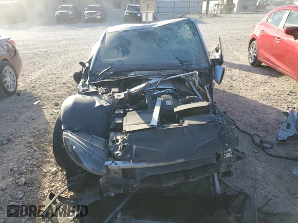 2019 Aston Martin Vantage z VIN SCFSMGAW9KGN00355, wystawiony jako Copart lot #42328315 z przebiegiem Nie podano mil oraz Nie do naprawy • Non repairable. Historia ofert i sprzedaży dostępna na DreamBid. Obrazek 5.