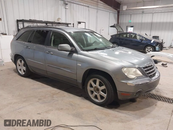 2007 Chrysler Pacifica Touring with VIN 2A8GM68X07R226846, listed as a IAAI auction lot 42058301 with 187,557 mi miles. Bid and sale history available at carsss.com. Image 1.