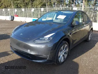 2024 Tesla Model Y с VIN 7SAYGDED1RF056306, выставлен на аукционе IAAI как лот 42683616 с пробегом 7 423 миль миль и . История ставок и продаж доступна на DreamBid. Изображение 2.