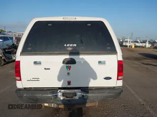 2005 Ford Super Duty F-250 XL with VIN 1FTSX21Y25EB33793, listed as a IAAI auction lot 42068623 with 128,726 mi miles. Bid and sale history available at carsss.com. Image 16.