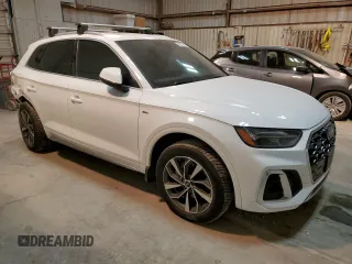 2022 Audi Q5 S line Premium z VIN WA1GAAFY6N2030009, wystawiony jako Copart lot #47274395 z przebiegiem 42 569 mil mil oraz Szkoda całkowita • Salvage title. Historia ofert i sprzedaży dostępna na DreamBid. Obrazek 4.