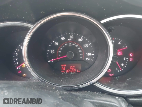 2011 Kia Sorento LX with VIN 5XYKT3A15BG048499, listed as a IAAI auction lot 41931974 with 164,221 mi miles and . Bid and sale history available at DreamBid. Image 7.