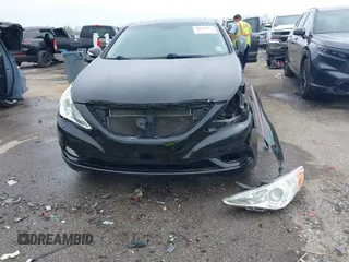 2011 Hyundai Sonata Limited with VIN 5NPEC4AC5BH242138, listed as a IAAI auction lot 41822876 with 206,592 mi miles and . Bid and sale history available at DreamBid. Image 12.