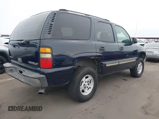 2004 Chevrolet Tahoe Special Service with VIN 1GNEK13VX4J203031, listed as a IAAI auction lot 41572247 with 192,905 mi miles. Bid and sale history available at carsss.com. Image 4.