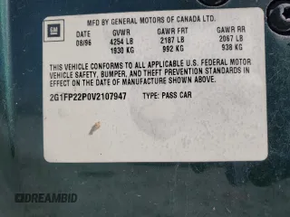 1997 Chevrolet Camaro Z28 z VIN 2G1FP22P0V2107947, wystawiony jako Copart lot #43237785 z przebiegiem Nie podano mil oraz Czysty tytuł • Clean title. Historia ofert i sprzedaży dostępna na DreamBid. Obrazek 12.