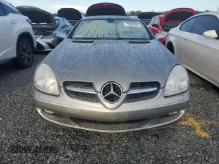 2005 Mercedes-Benz SLK-Class with VIN WDBWK56F75F028152, listed as a Copart auction lot 73883994 with 0 mi miles and Salvage Title. Bid and sale history available at carsss.com. Image 5.