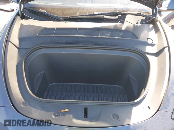 2022 Tesla Model Y Performance with VIN 7SAYGDEF6NF540094, listed as a IAAI auction lot 41786865 with 28,356 mi miles and . Bid and sale history available at DreamBid. Image 10.