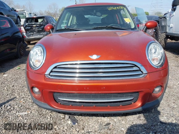 2012 MINI Hardtop with VIN WMWSU3C51CT369410, listed as a IAAI auction lot 42072377 with 155,008 mi miles and . Bid and sale history available at DreamBid. Image 6.