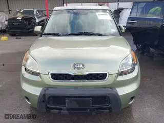 2011 Kia Soul + with VIN KNDJT2A26B7296787, listed as a IAAI auction lot 41889946 with 129,052 mi miles. Bid and sale history available at carsss.com. Image 12.