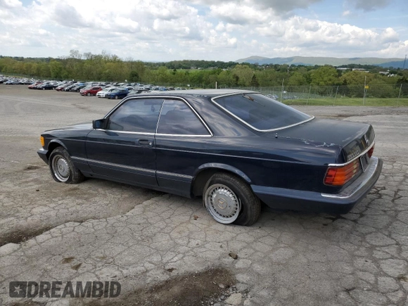1989 Mercedes-Benz 560 with VIN WDBCA45E0KA494541, listed as a Copart auction lot 55360435 with 259,622 mi miles and Clean Title. Bid and sale history available at DreamBid. Image 2.